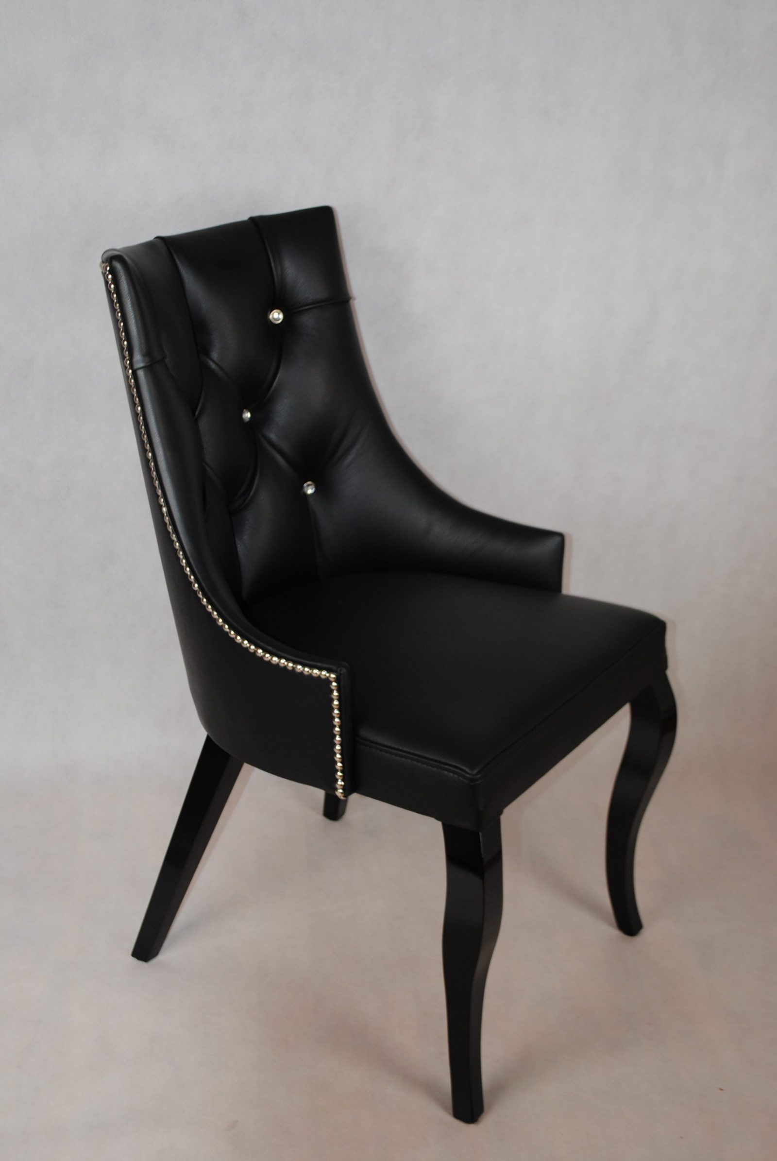 Krzesło pikowane z kołatką " Presto Glamour"